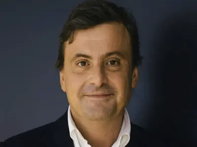 Carlo Calenda raccomanda Lorviatex